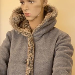 Coat with faux fur trim in hood and down the front, soft gray body, M/L,